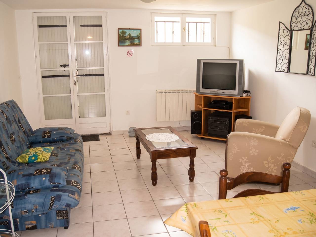 Appartement entier, Appartement charmant à Breuillet avec jardin spacieux in Breuillet, Côte de Beauté