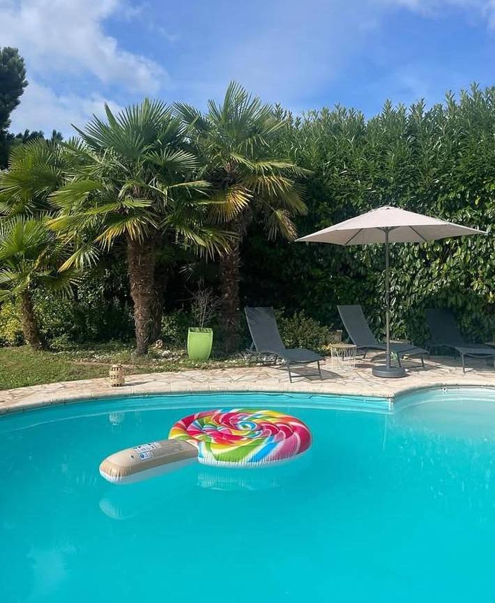 Chalet para 10 personas, con sauna y vistas además de terraza y piscina - 1