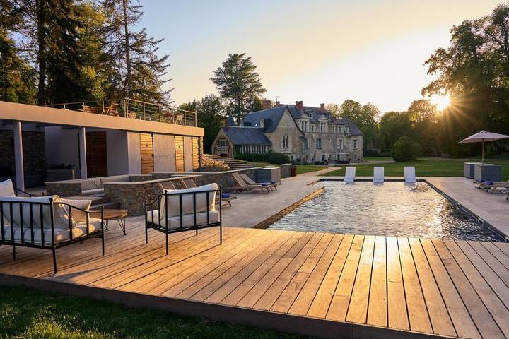 Hôtel pour 2 personnes, avec Jacuzzi et Terrasse ainsi que Jardin et Piscine à Ballan-Miré