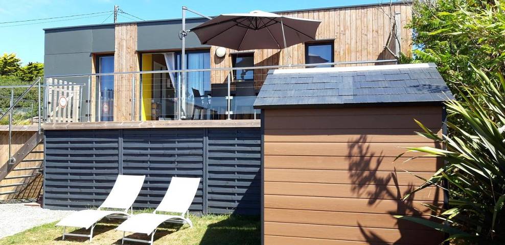 Location de vacances pour 4 personnes, avec Terrasse ainsi que Jardin et Vue dans Plage des Govelins
