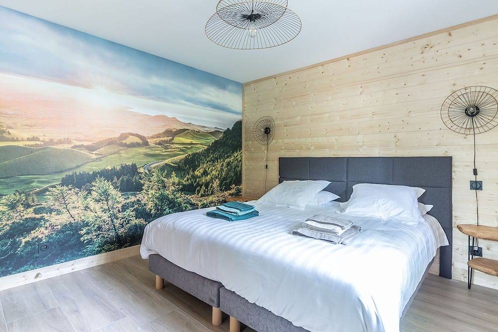 Lujosa casa con jacuzzi privado y acceso a piscina, golf y spa en entornos impresionantes in Le Chambon-sur-Lignon, Macizo Central