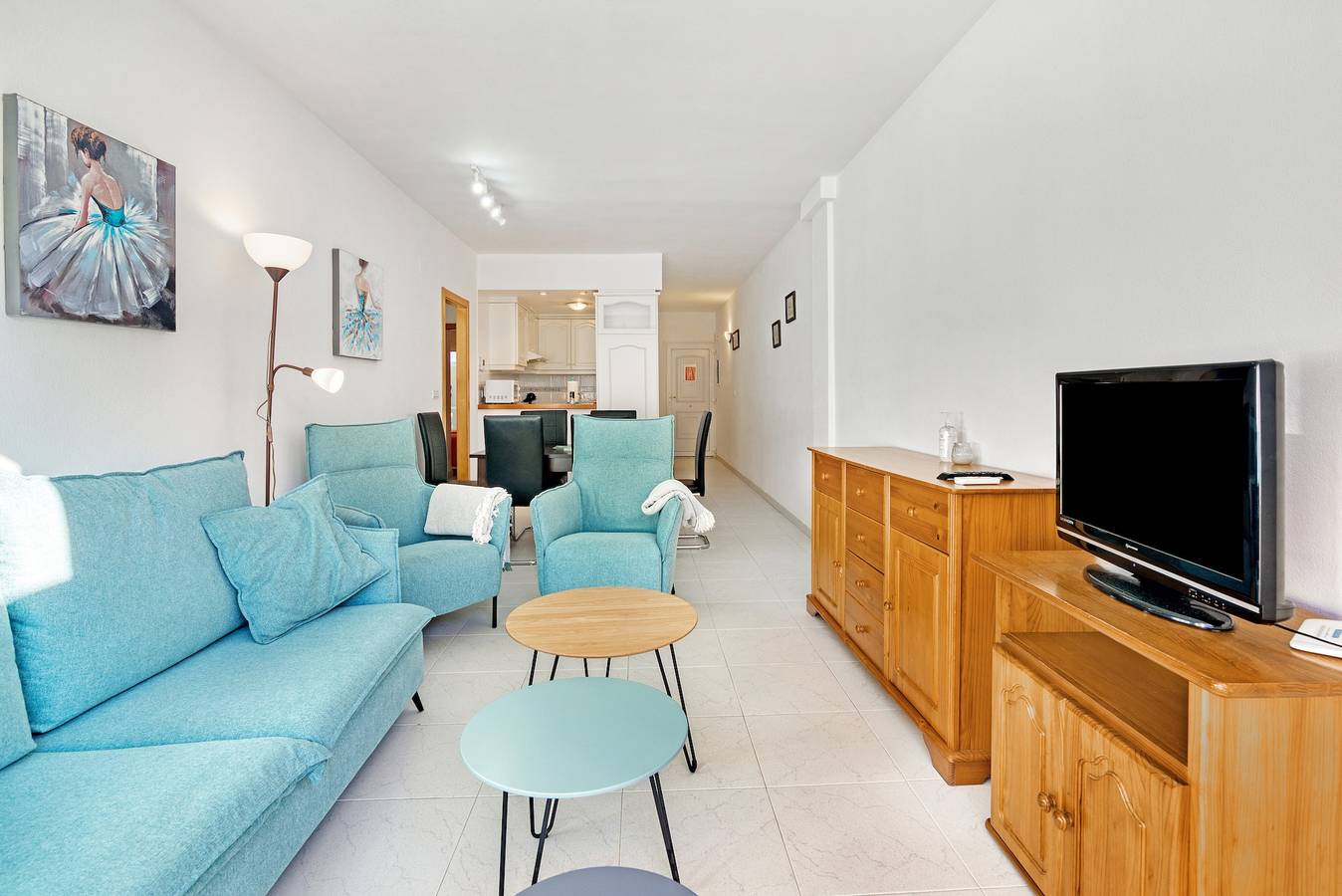 Entire apartment, Apartment "Brisas C2" with Shared Pool & Wi-Fi in Las Marinas, Dénia