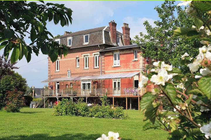 Location de vacances pour 5 personnes, avec Balcon ainsi que Jacuzzi et Jardin à Friville-Escarbotin