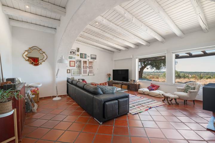 Excelentíssimo — Restaurant mythique du Torrão devenu maison de vacances in Torrão, Alentejo Litoral