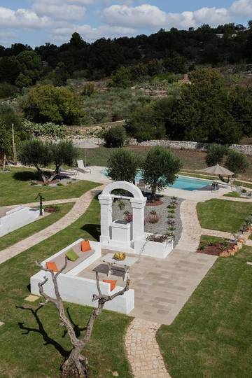 Cottage pour 6 personnes, avec bassin pour enfant et vue ainsi que piscine et jardin, animaux acceptés à Salento
