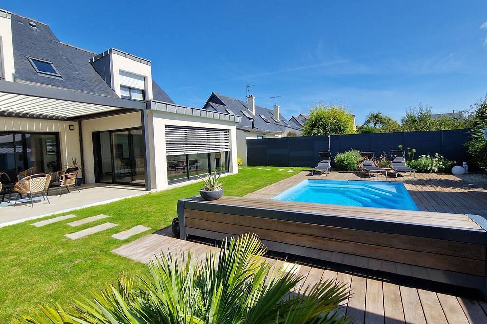 St-Malo: Family home with swimming pool, 800 m walk from the beach. in Saint-Malo, Saint-Malo und Umgebung