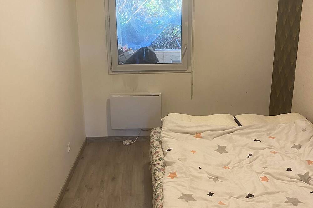 Entire apartment in lakefront house two bedrooms living room kitchens bathtub in Aussonne, Alto Garona