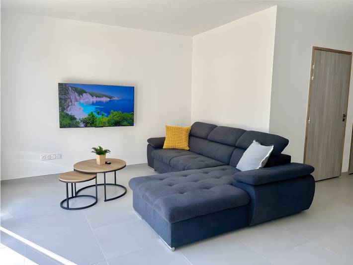 Gîte pour 6 personnes, avec jardin à Simandres