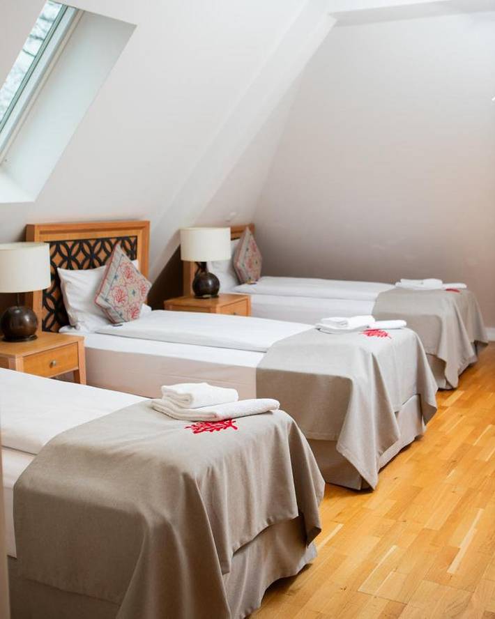Hotel für 2 Personen, mit Whirlpool und Terrasse sowie Garten und Seeblick in Spandau - 3