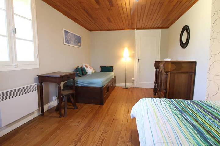 Location de vacances pour 4 personnes, avec jardin à Pujols (Gironde) - 4