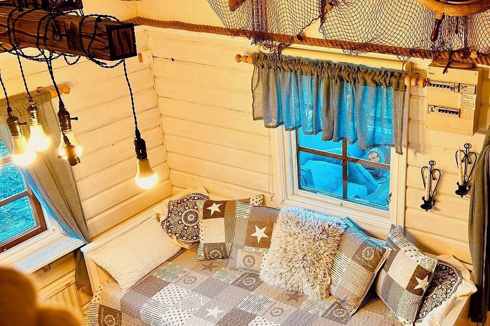 Charming Cabin Retreat – Hot Tub, Air Conditioning & Serene Countryside in Schwedische Ostsee