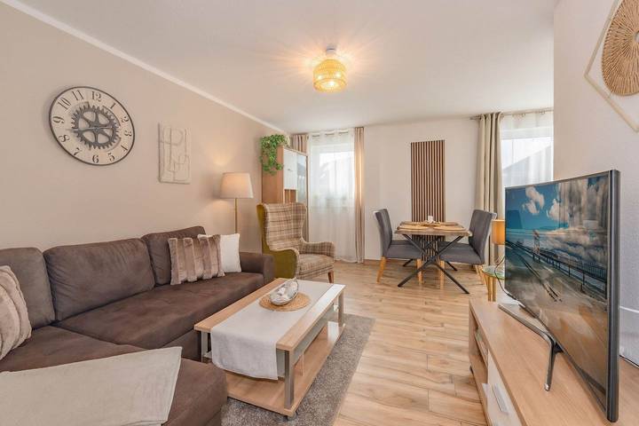 Ferienwohnung für 3 Personen, mit Terrasse und Garten in Pudagla