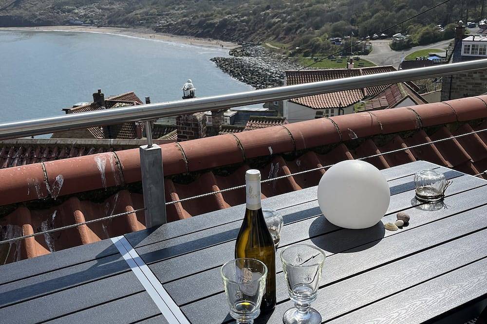 Top Gallant Holiday Cottage Runswick Bay with great beach and sea views in Runswick Bay, North York Moors National Park