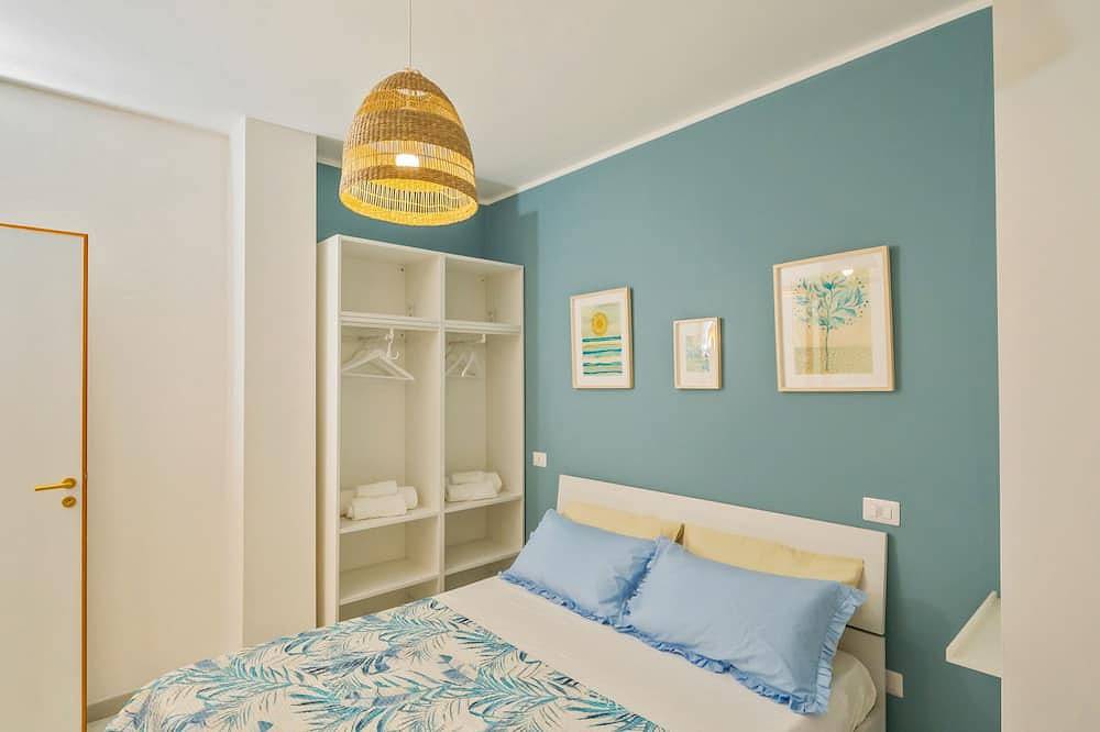 Entire apartment, Cozy apartment with spectacular views of the gulf and Capri. in Cilento