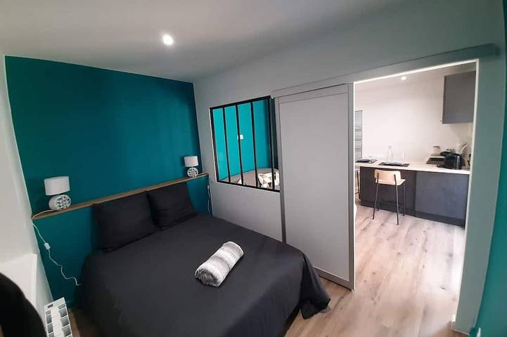Gîte pour 2 personnes, avec jardin et terrasse à Grézieu-la-Varenne - 2