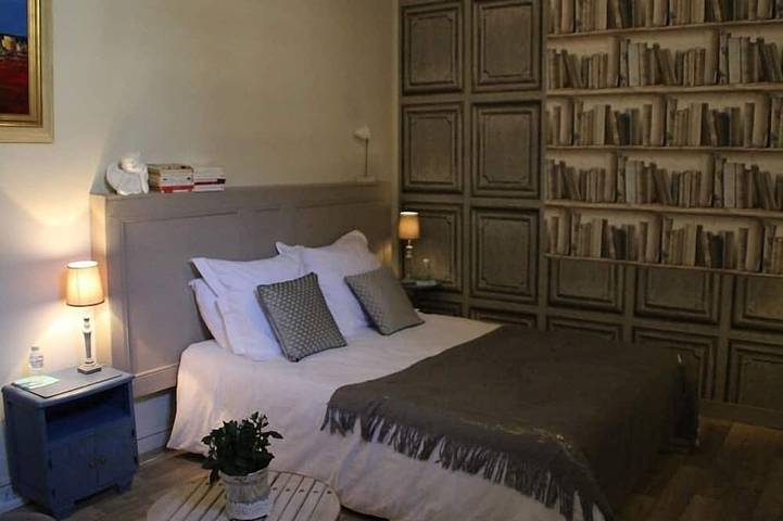 Chambre d’hôte pour 2 personnes, avec terrasse à Saintes - 4