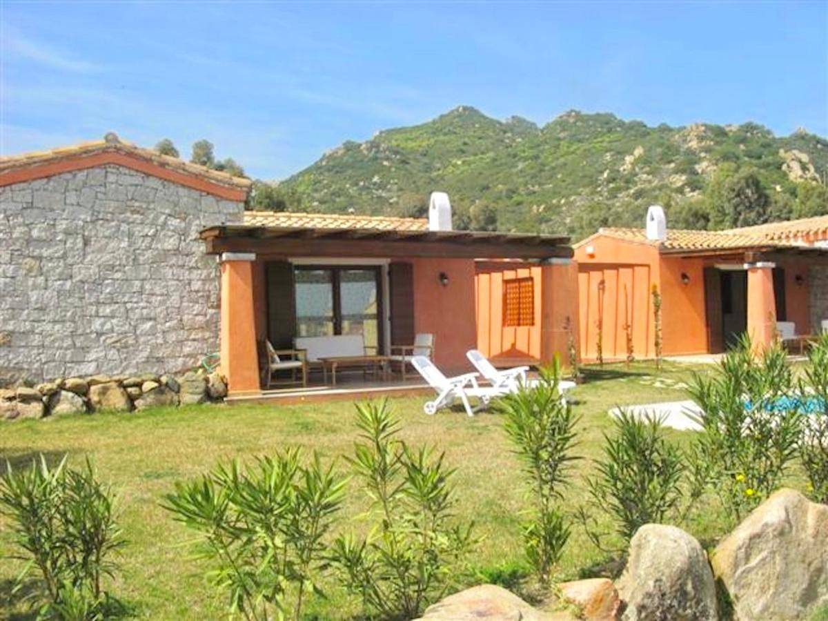 Isa-Villas with shared pool in Costa Rei just 500 meters from the sea in Castiadas, Province de Cagliari
