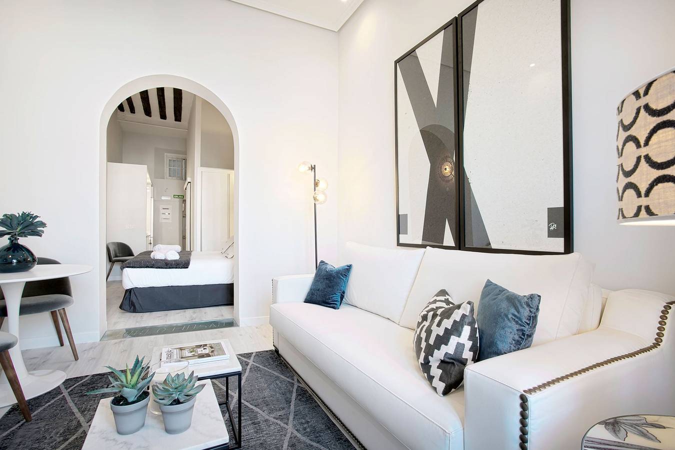 Entire apartment, Apartment 1Bd with balcony in Plaza Mayor square. Plaza Mayor I in Centro (Madrid), Madrid