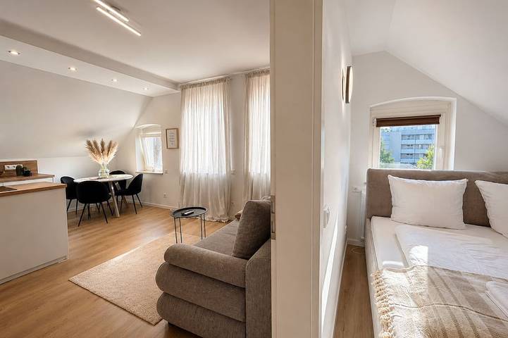Entire apartment, New Listing in Bielefeld, North Rhine-Westphalia