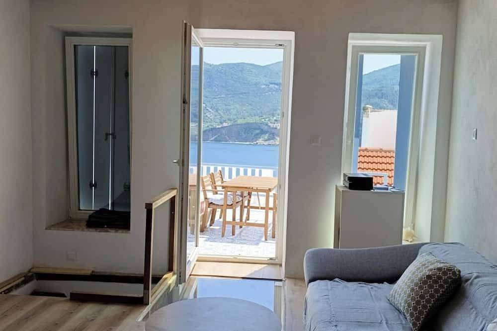 Cozy 1-bedroom villa in Skopelos in romantic part with a breathtaking view in Skopelos Stadt, Sporaden