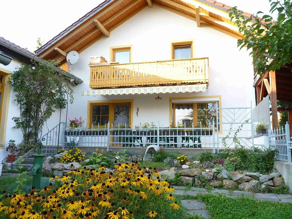 Apartamento entero, Apartamento de vacaciones para 2 personas con terraza in Bad Griesbach im Rottal, Bayerische Golf und Thermenland