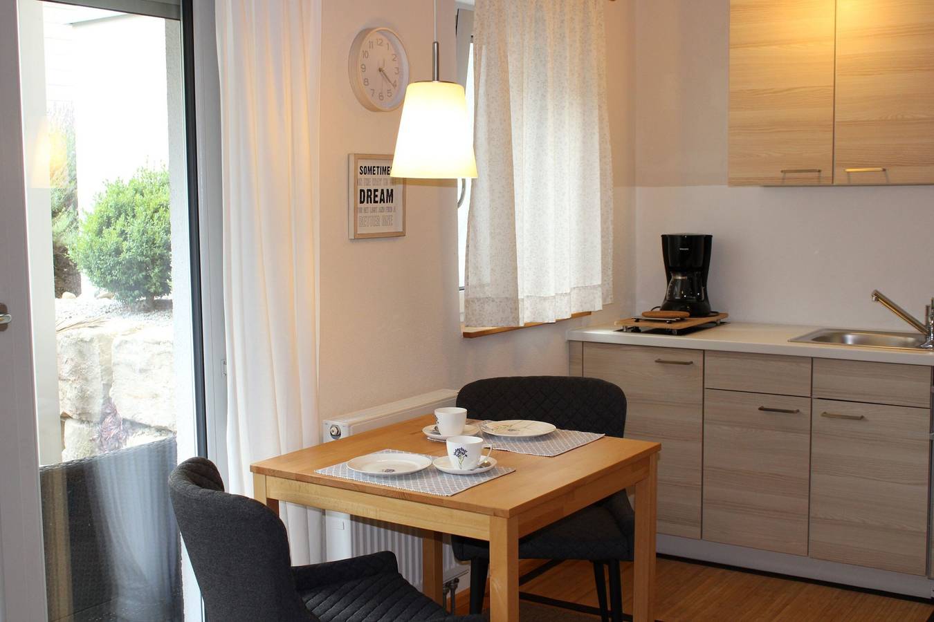 Ganzes Studio, 1 Zimmer-Studio-Apartment mit Terrasse und Wlan in Anhausen (Hayingen), Hayingen