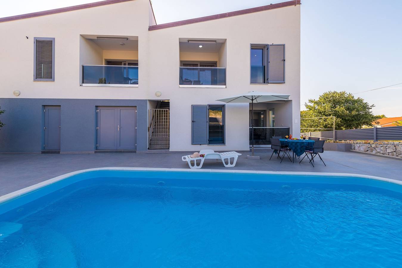 Cijeli apartman, Jednosobni apartman s balkonom Lukoran, Ugljan A-23933-a in Lukoran, Otok Ugljan