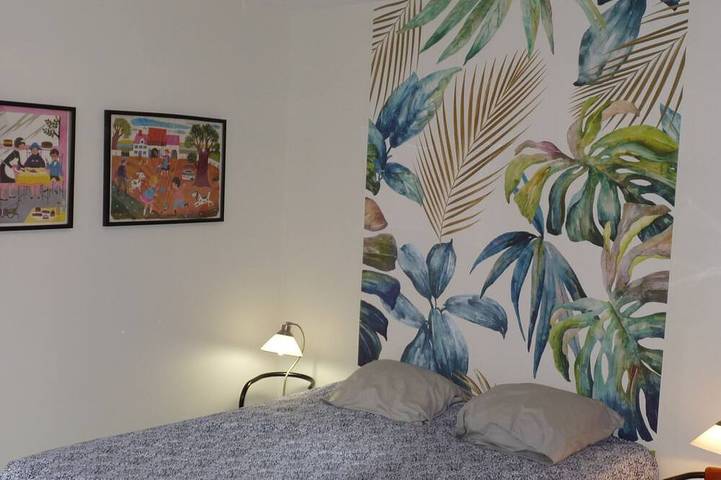 Location de vacances pour 7 personnes, avec jardin à Riols - 2