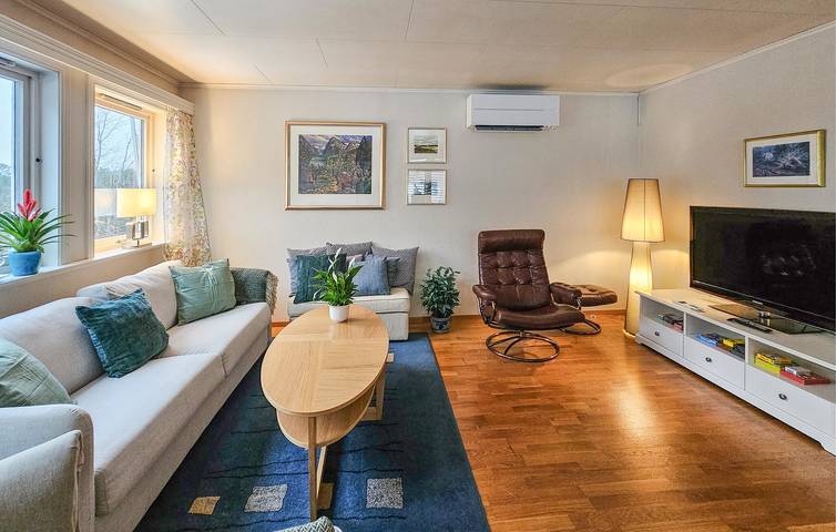 Ferienhaus für 8 Personen mit Garten in Sandefjord