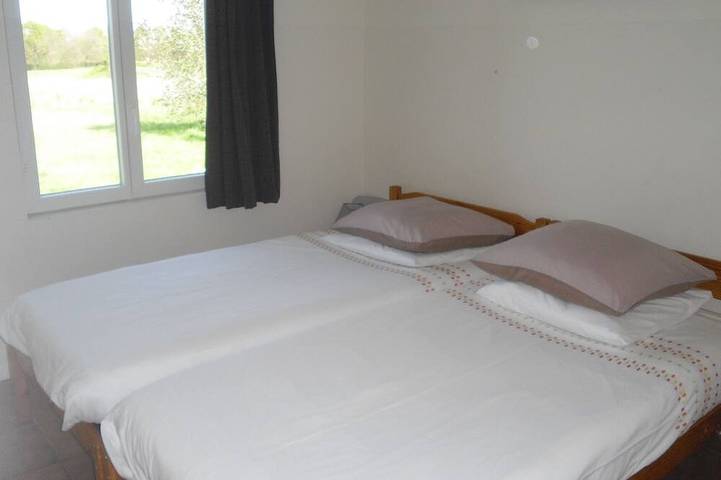 Location de vacances pour 5 personnes, avec terrasse et jardin, animaux acceptés à Lorignac - 3