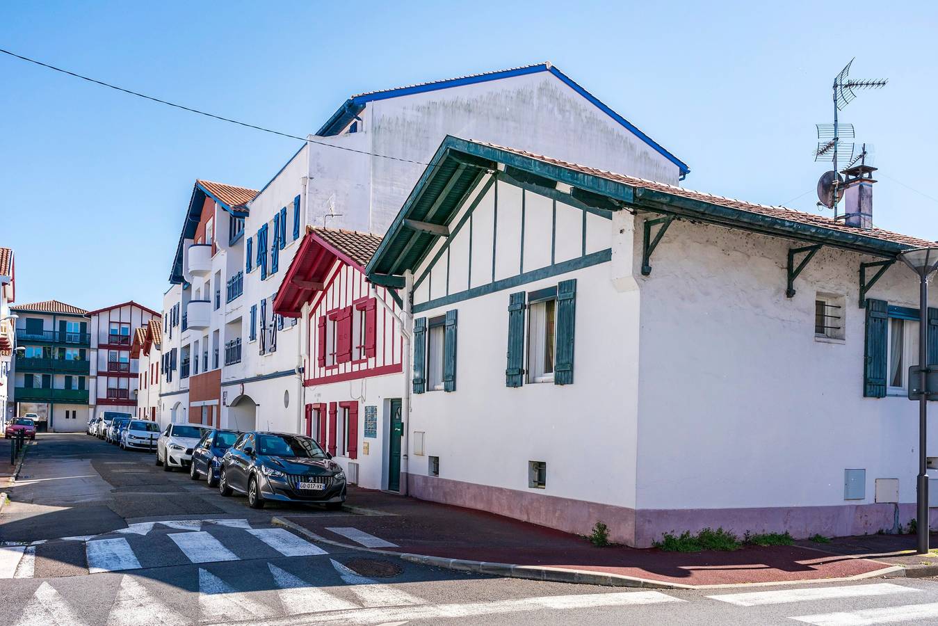 Casa a schiera con cortile privato, vicino alla spiaggia e al centro di Saint-Jean-de-Luz in Saint-Jean-de-Luz, Bayonne e dintorni