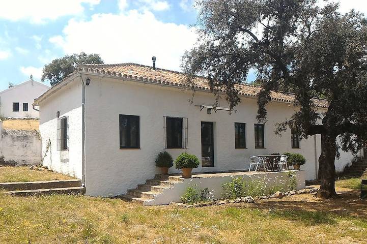 Gîte pour 6 personnes, avec Jardin et Piscine à La Puebla de los Infantes