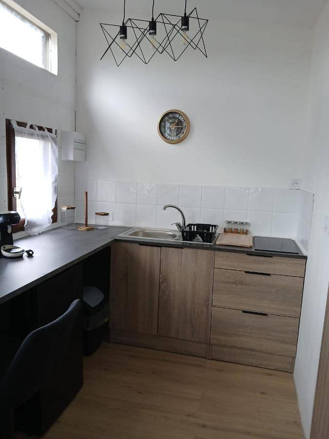 Chambre d’hôte pour 2 personnes, avec terrasse et jardin ainsi que jacuzzi et sauna à Rieupeyroux - 4