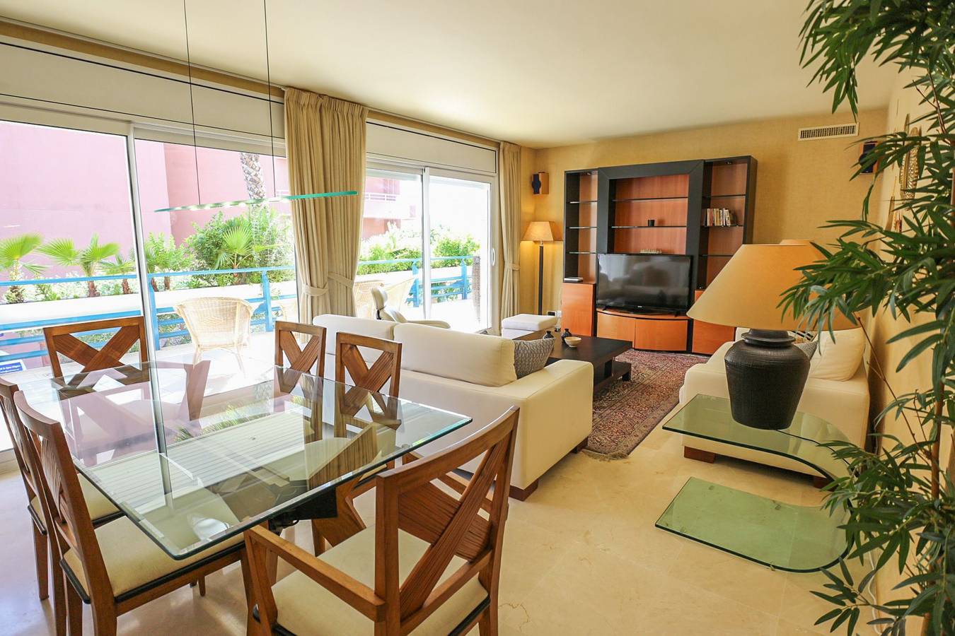 Entire apartment, Apartment Parc Del Mar in Platja de Santa Margarida (Sitges), Sitges