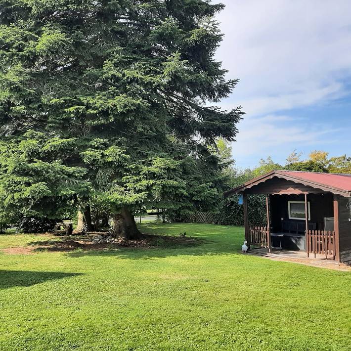 Ferienwohnung für 3 Personen, mit Terrasse und Garten in Leer
