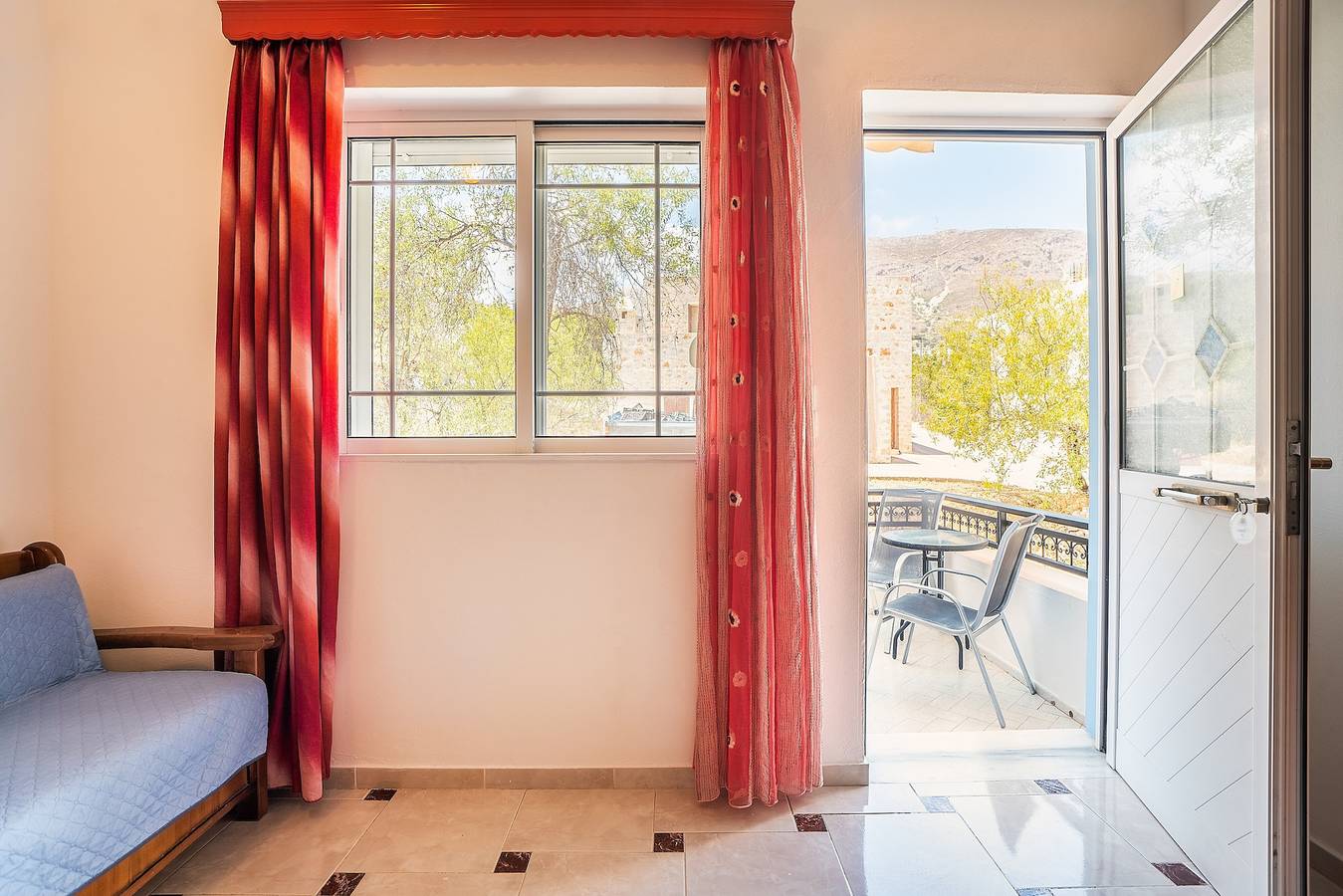 Ferienhaus 'Olympus Tilos Apt Double A1 ' mit Bergblick, Wlan und Klimaanlage in Rhodos