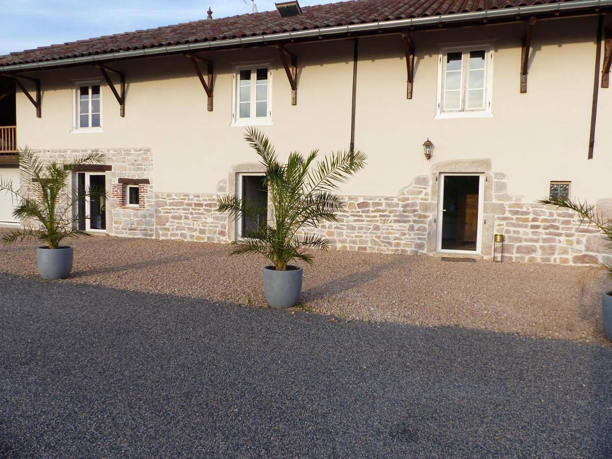 Gîtes Domaine de la Rochère in Domsure, Région de Bourg-en-Bresse