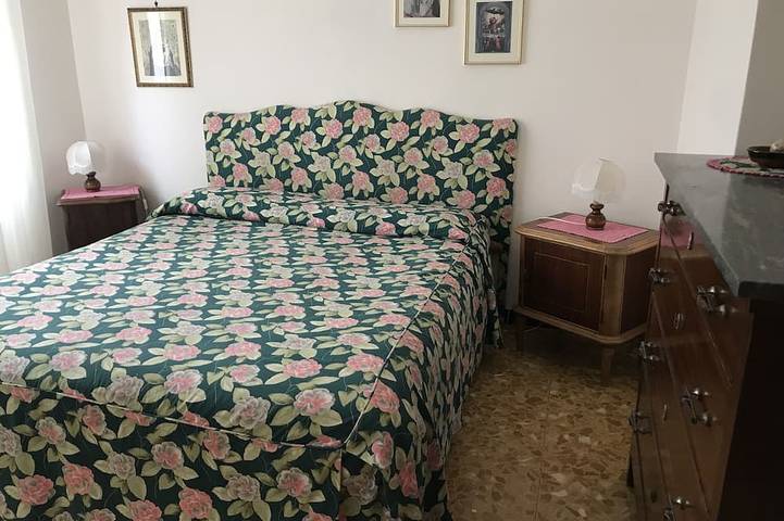 Gîte pour 9 personnes, avec balcon à Laigueglia - 2