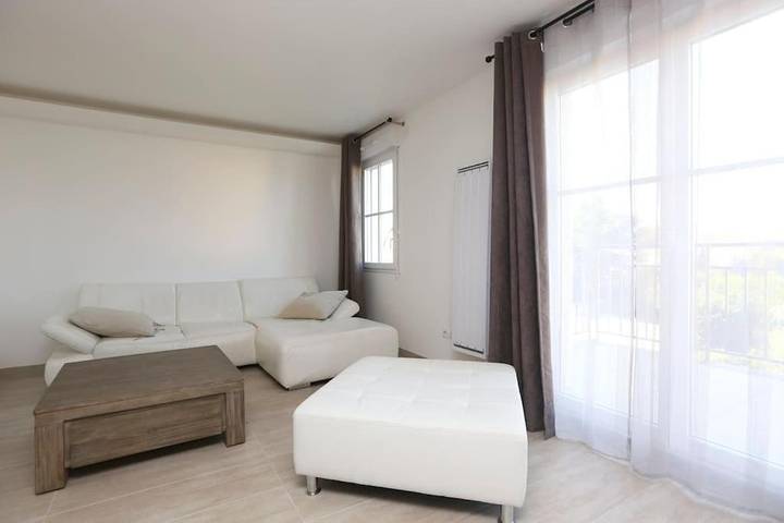 Gîte pour 5 personnes, avec balcon à Wissous - 4