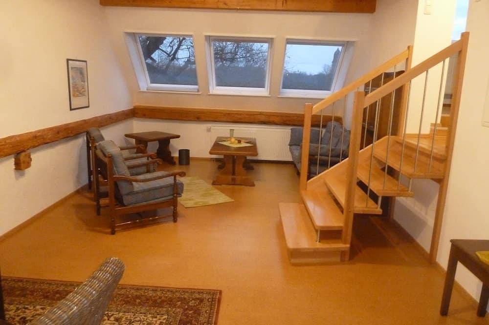 Ganze Wohnung, Ferienwohnung (50qm) im ersten Obergeschoss in Ipsheim, Steigerwald