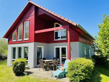 Ferienhaus für 10 Personen, mit Garten in Kalkhorst