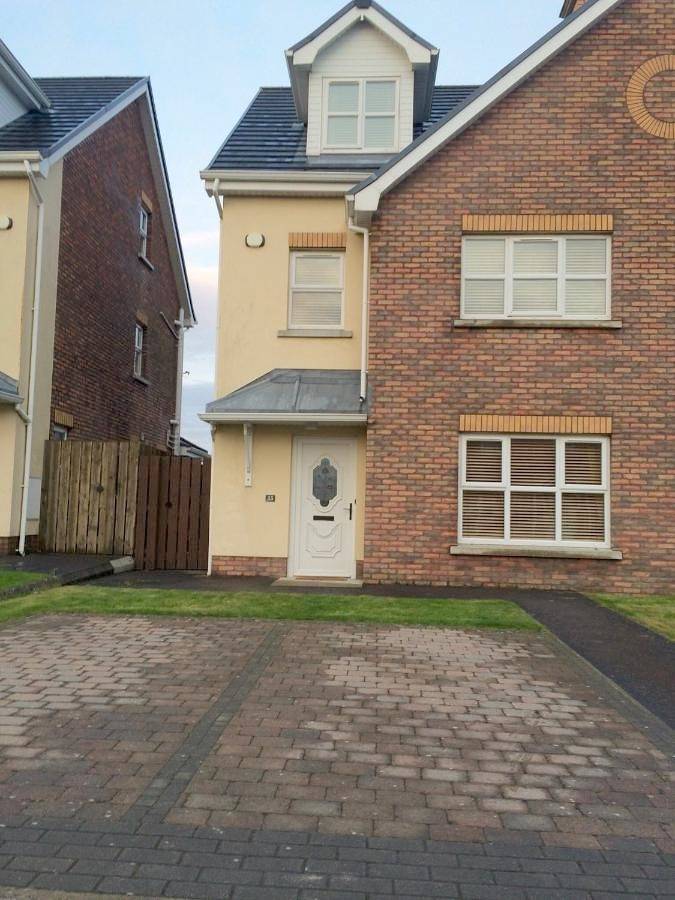 Holiday rental for 9 people, with garden in Portstewart