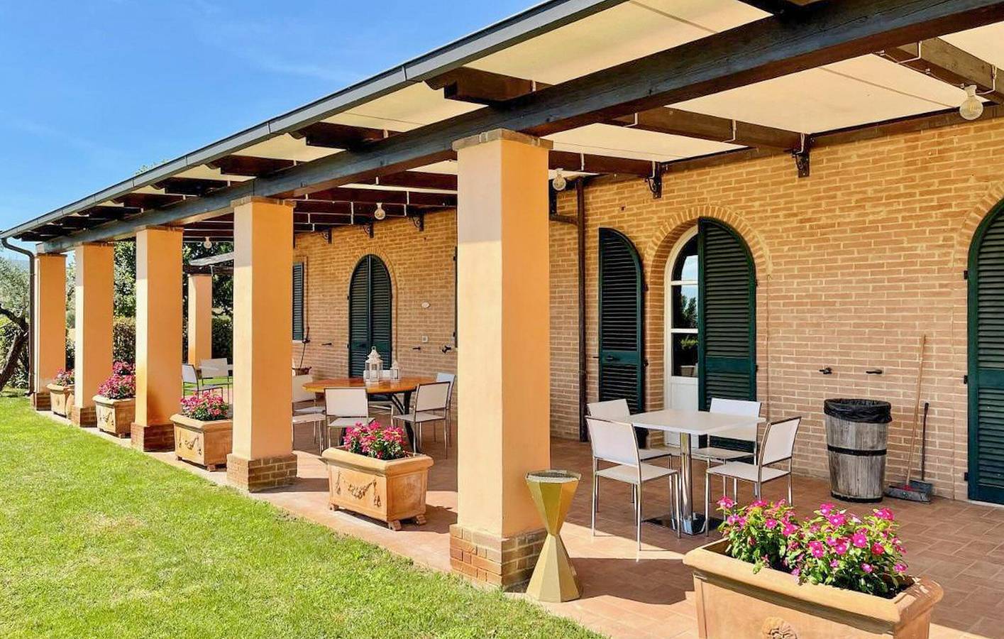 Acogedor apartamento de 46 m² con piscina, cocina, wifi y aparcamiento in Gualdo Cattaneo, Provincia de Perugia