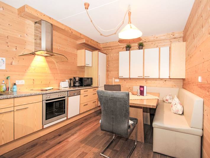 Gîte pour 4 personnes, avec terrasse à Fügen - 2