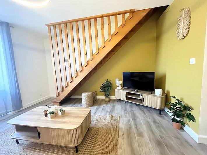 Gîte pour 8 personnes, avec terrasse à Bourg-de-Péage - 2