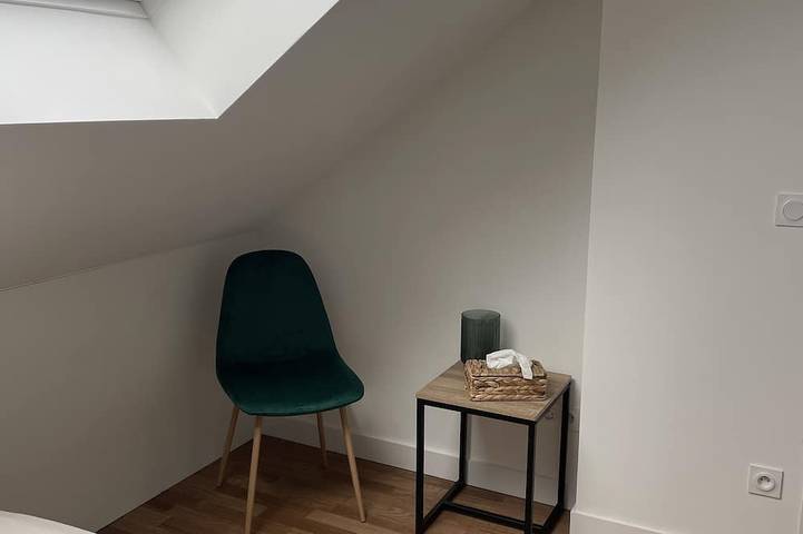 Appartement entier, Appartement proche gare ★ T2 ★ Dernier Etage ★ Bylocly in Lorient, Côte des Mégalithes