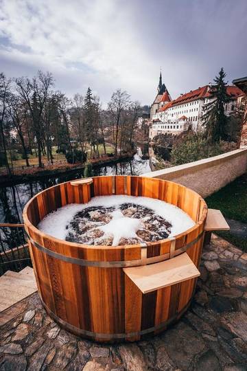 Location de vacances pour 3 personnes, avec terrasse et jacuzzi à Český Krumlov