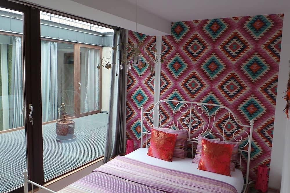 Entire apartment, Panorama View, Luxurious penthouse 12 minutes from center, with huge terrace in Brussels, Brussels region