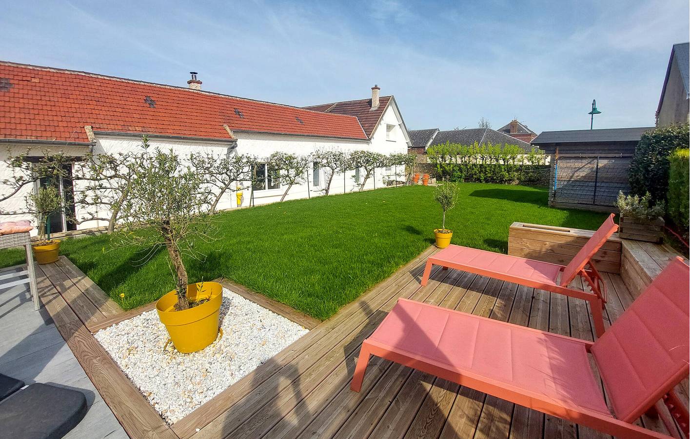 Ganze Ferienwohnung, Gemütliche Unterkunft mit WiFi, TV und Parkplatz in der Nähe des Stadtzentrums in Amblainville, Oise