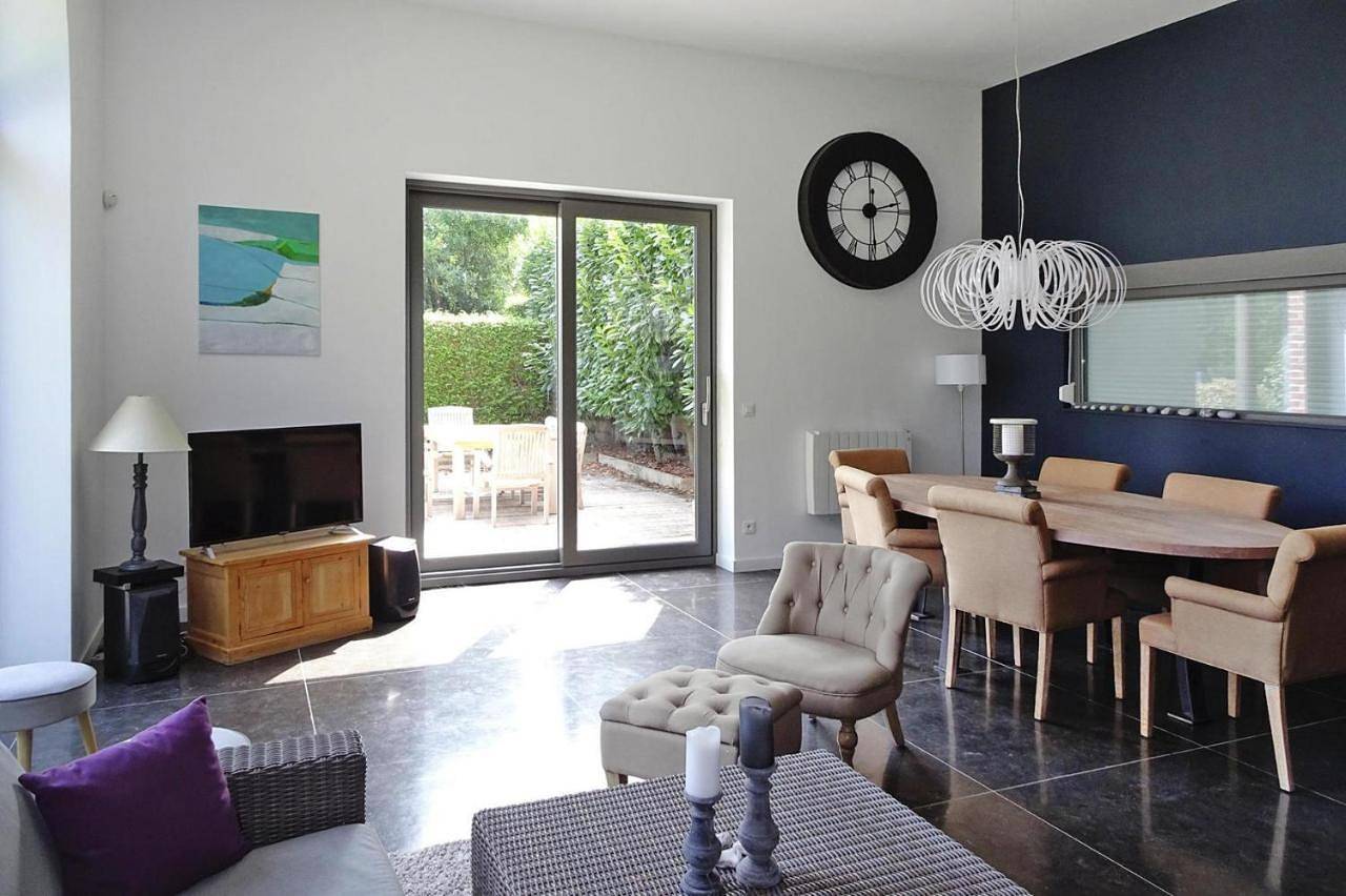 Four-Bedroom Holiday Home in Sainte-Colombe, Région de Dieppe